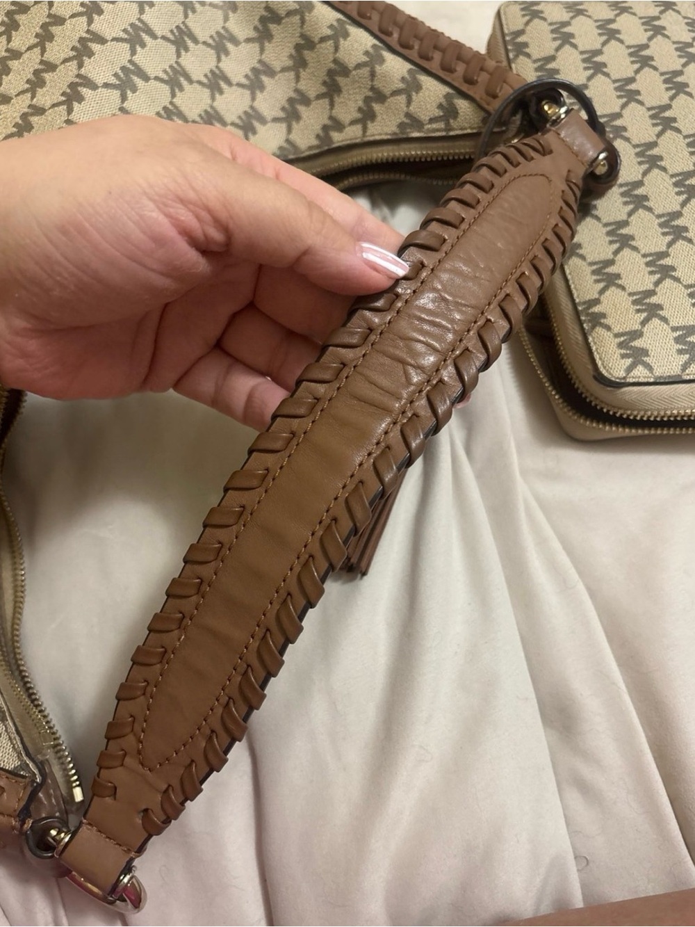 Michael Kors Beige and Brown MK Signature Shoulder Bag with Tassel & wallet - Picture 10 of 11
